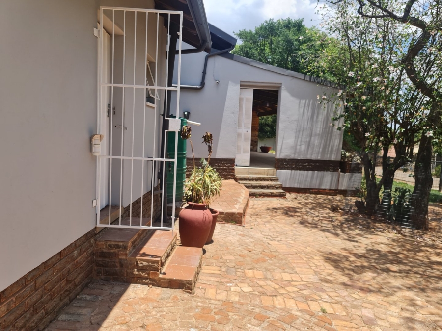 4 Bedroom Property for Sale in Protea Park North West